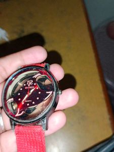 Curren Quartz Red Wrist Watch