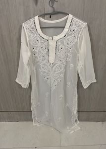 White Chikankari Kurta with Mirror Work