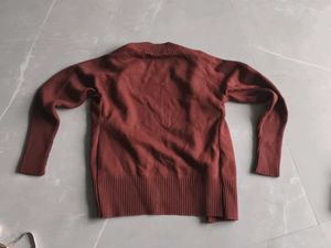 wool tshirt top seater