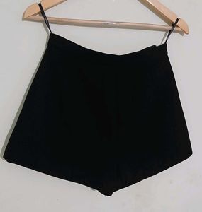 O'chirly Chic shorts