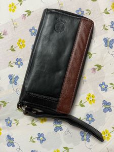 Stylish Bifold Leather Wallet