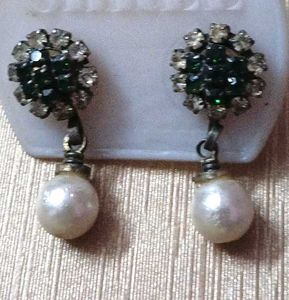 Elegant Pearl Drop Earrings with Emerald Accents