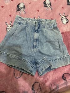 highwasted Denim Shorts