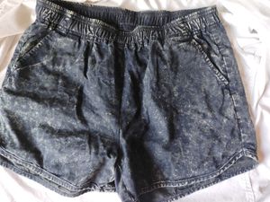 Stylish Acid Wash Denim Shorts