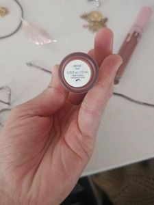 Rare Beauty peach Blush