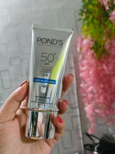 Pond's SPF 50+ Anti-Blue Light Sunscreen