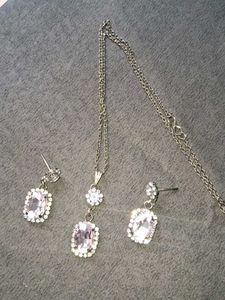 Elegant Pink Gemstone Jewelry Set