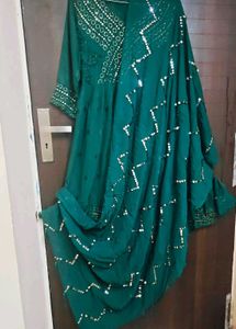 Elegant Emerald Green Kurta Set with Du