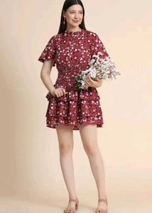 Chic Floral Ruffle Dress