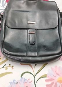 Stylish Men's Black Crossbody Bag
