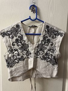 Embroidered Cropped Top
