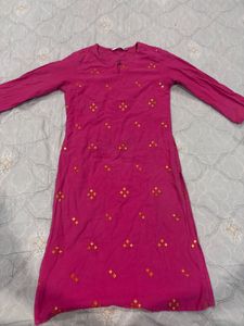 Vibrant Pink Kurta with Gold Embellishments