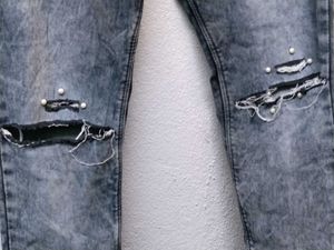 Stylish Ripped &amp; Embellished Denim Jeans