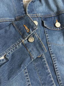 Classic Blue Cropped Denim Jacket
