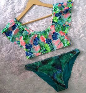 Frill Cropped Top Like Bralette With Sequins Panty