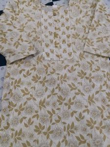 Elegant Kurta Set with Floral Print