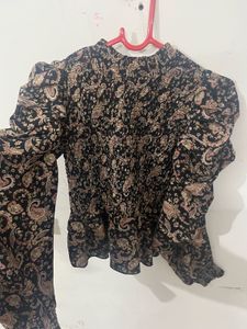 Chic Floral Smocked Peplum Top