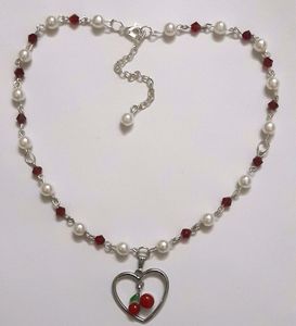 Elegant Cherry Pearl Necklace