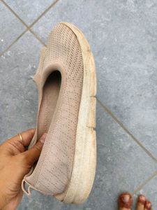 HRX Women's Beige Ballet Flats