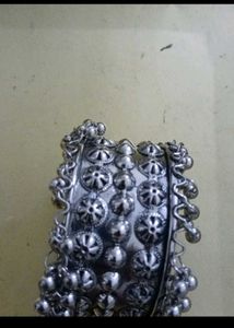 Vintage Style Silver Tone Cuff Bracelet