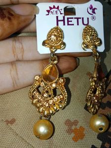 Elegant Golden Jhumka Earrings