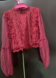 Chic Lace Crop Top
