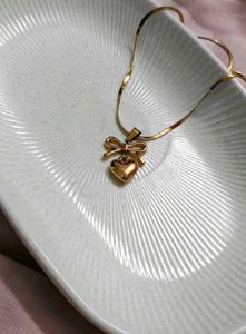 Gold Heart &amp; Bow Pendant Necklace