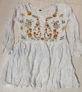 Chic Tunics - Pink &amp; White Floral tops