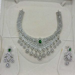 Choker set with earrings