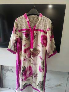 Floral Print Kurta with Lace Detail