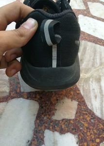 selling shoes
