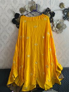 7 meter Vibrant Yellow Embroidered Ethnic Skirt