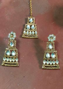 Stunning Kundan Choker Necklace 2 sets