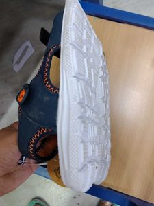 Bubble gummer sandal