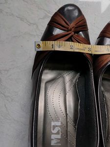 Stylish Brown &amp; Black Heels 9.6" length