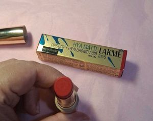 Lakme Hya Matte Lipstick-Reliable Red