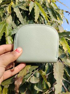 Floral Embroidered Coin Purse
