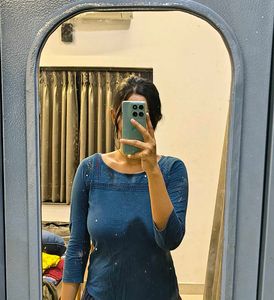 Stylish Blue Long Sleeve Top