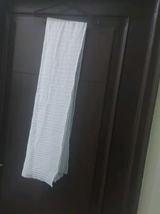Elegant White pleated Stole / Dupatta / Scarf