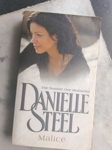 Danielle Steel "Malice" Paperback Novel