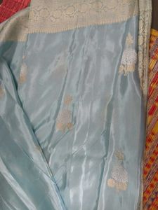 Pure HO crepe silk saree with Blouse piece