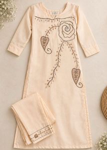 Elegant Peach Kurta Set with Intricate Embroidery
