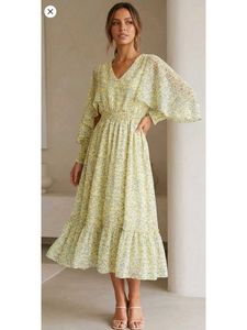 Floral Ditsy Print Butter Yellow Midi Dress💛