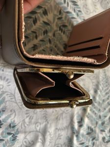 Woman wallet