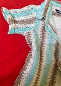 Chic Striped Cropped Shirt