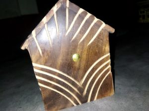 MONEY BANK