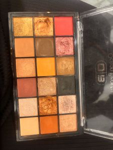 glitter eyeshadow palette