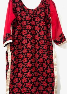 Set of Two Green &amp; Black  and red Leaf Print Kurta