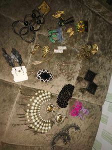 jewelleries (necklace &amp; earrings)