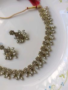 Elegant Necklace and Earring Set